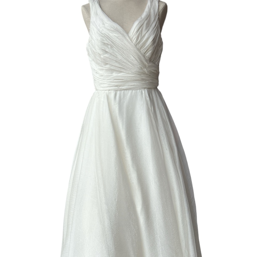 Ellis of London wedding gown size 16